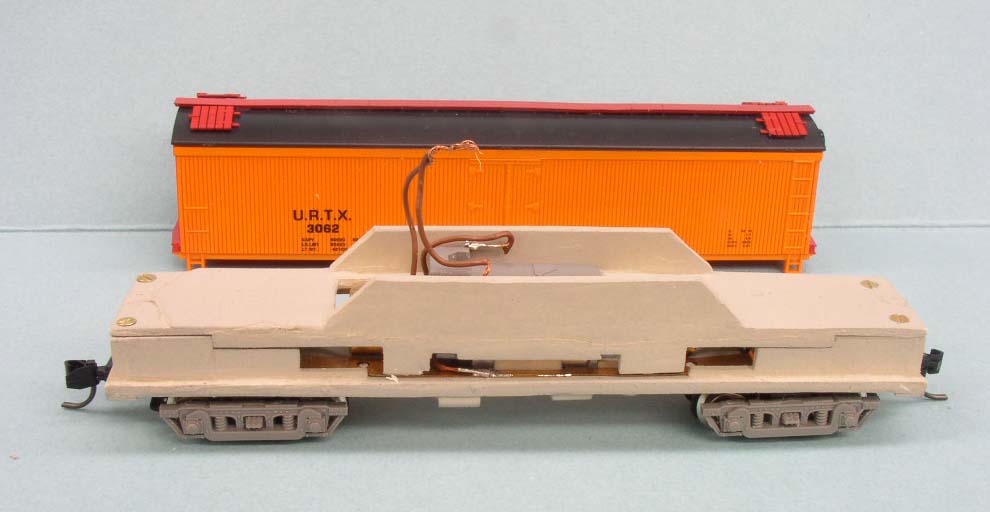 N scale powered express reefer mechanism